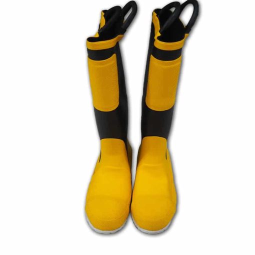 รองเท้าดับเพลิง ลดปัญหา อุบัติเหตุในระหว่างการปฏิบัติงาน ทันที เพิ่มความปลอดภัยให้คุณได้ 100%