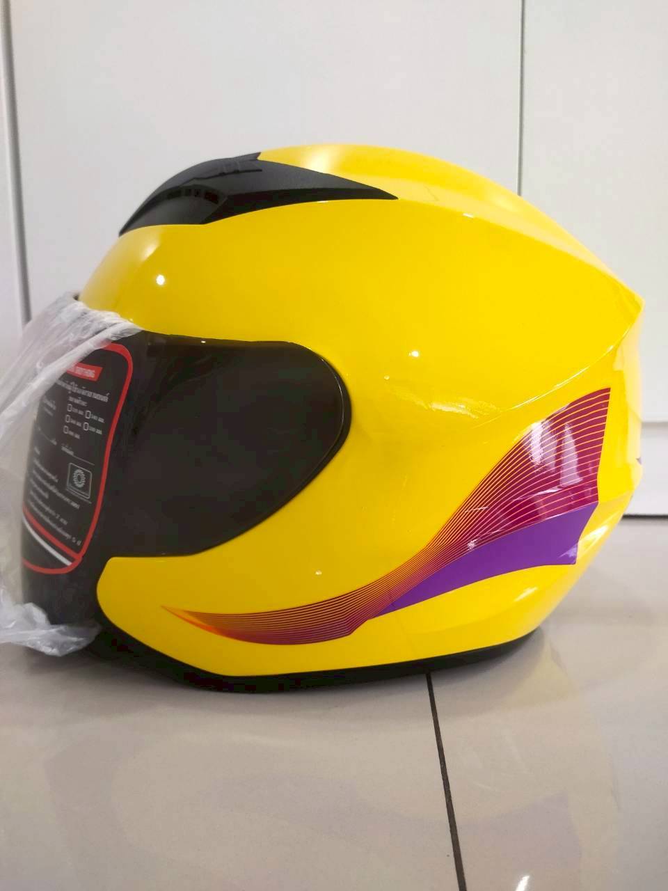 หมวกกันน๊อคสำหรับเด็ก และผู้ใหญ่ ตัดสติ๊กเกอร์ตามแบบ