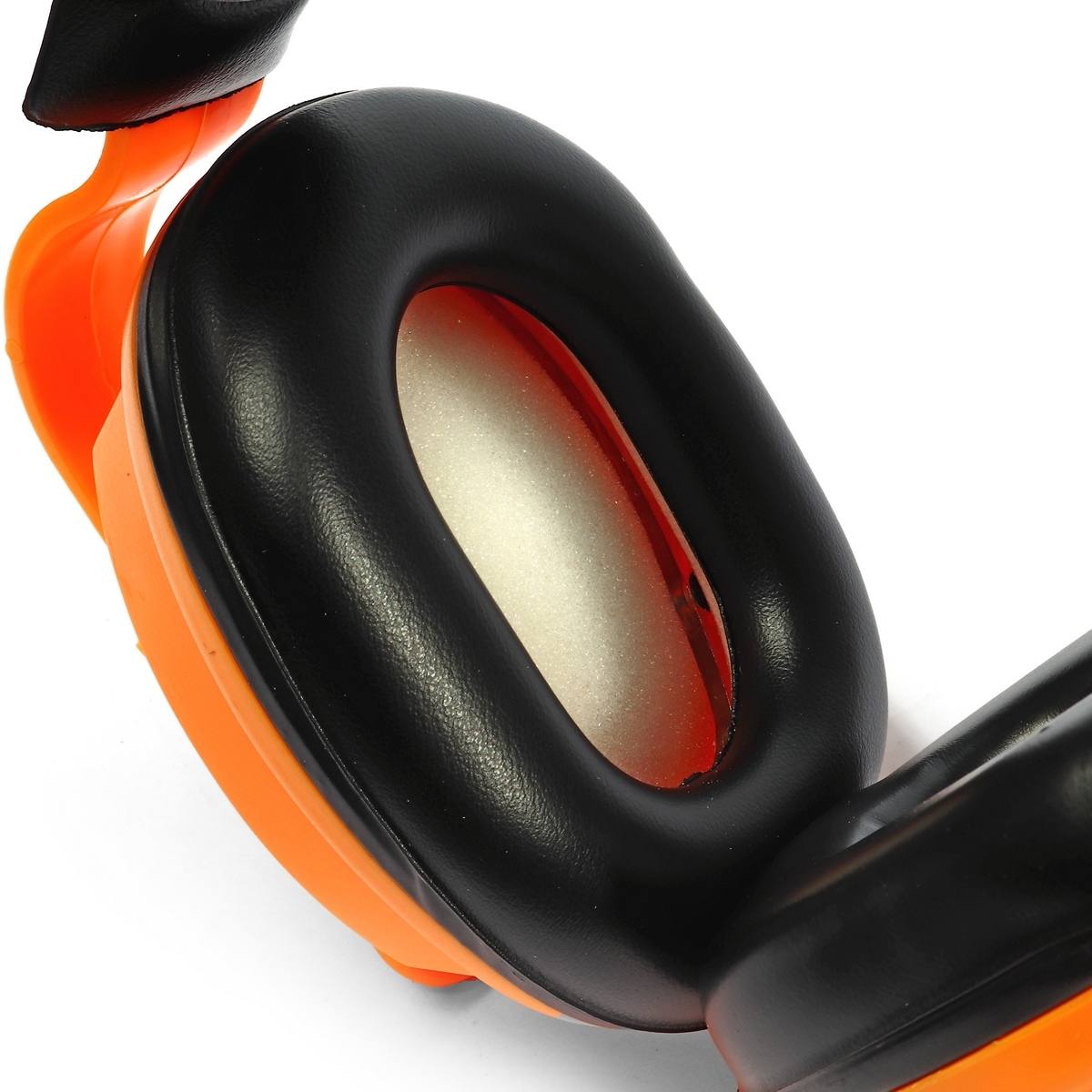 ที่ครอบหูลดเสียง อิงโก (INGCO) รุ่น HEM01 ใช้วัสดุ ABS มีแผ่นโฟม ทนต่อแรงกระแทก และค่าการลดเสียง(NRR) 24 เดซิเบล(dB)