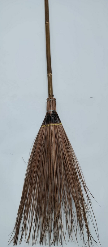ไม้กวาดทางมาะพร้าวเล็ก