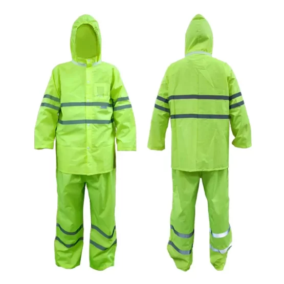 ชุดกันฝนสีเขียว เสื้อ-กางเกง ติดแถบสะท้อนแสง